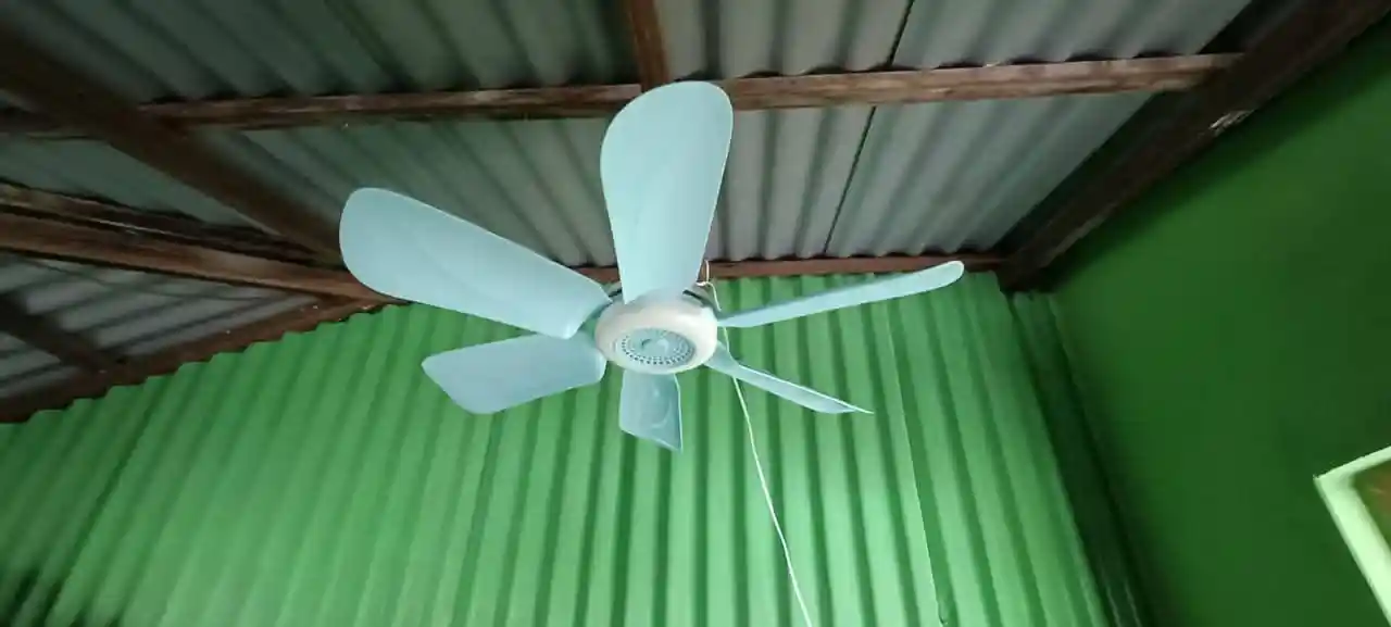 Mini portable ceiling fan 17”